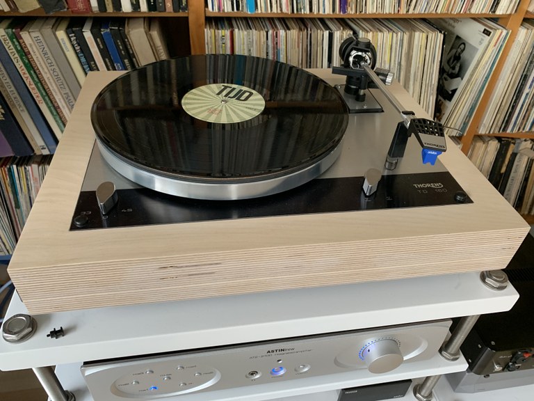 Thorens TD 160 number 9